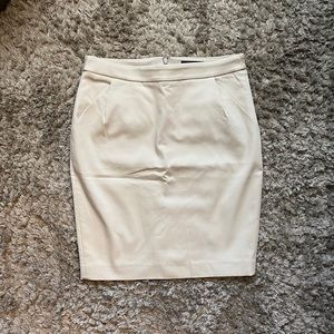 Express pencil skirt with pockets!